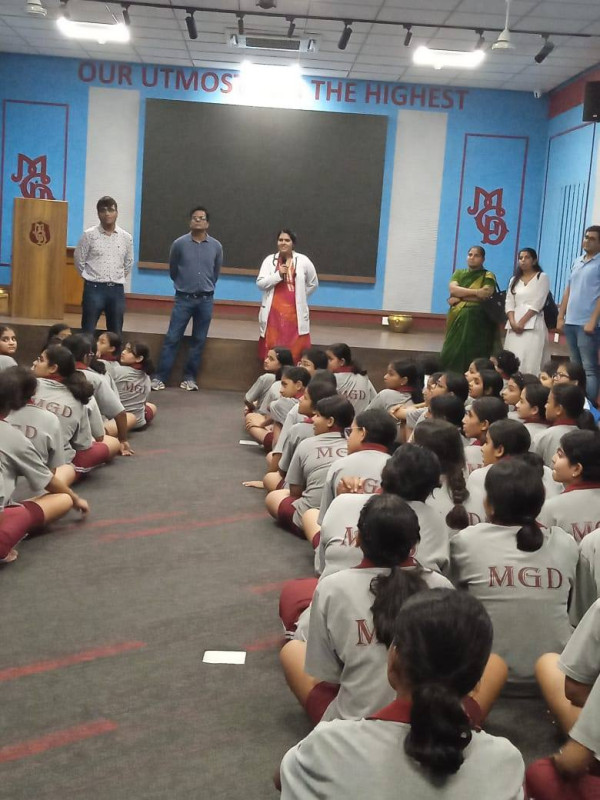 CK Birla Hospital's team visited MGD Girls' School