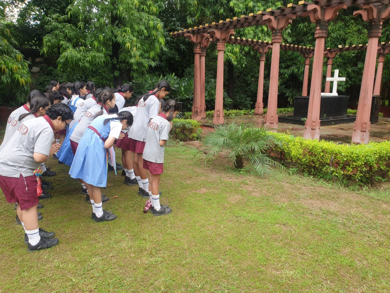 Short trip around the school by students